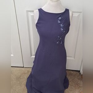 Vintage Alyn Paige Formal Gown With Embroidered Flowers   Size 5/6